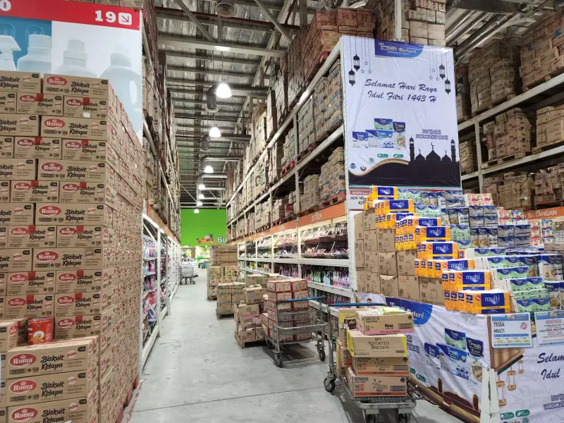 商务服饰批发市场趋势分析与品牌化运营策略探讨